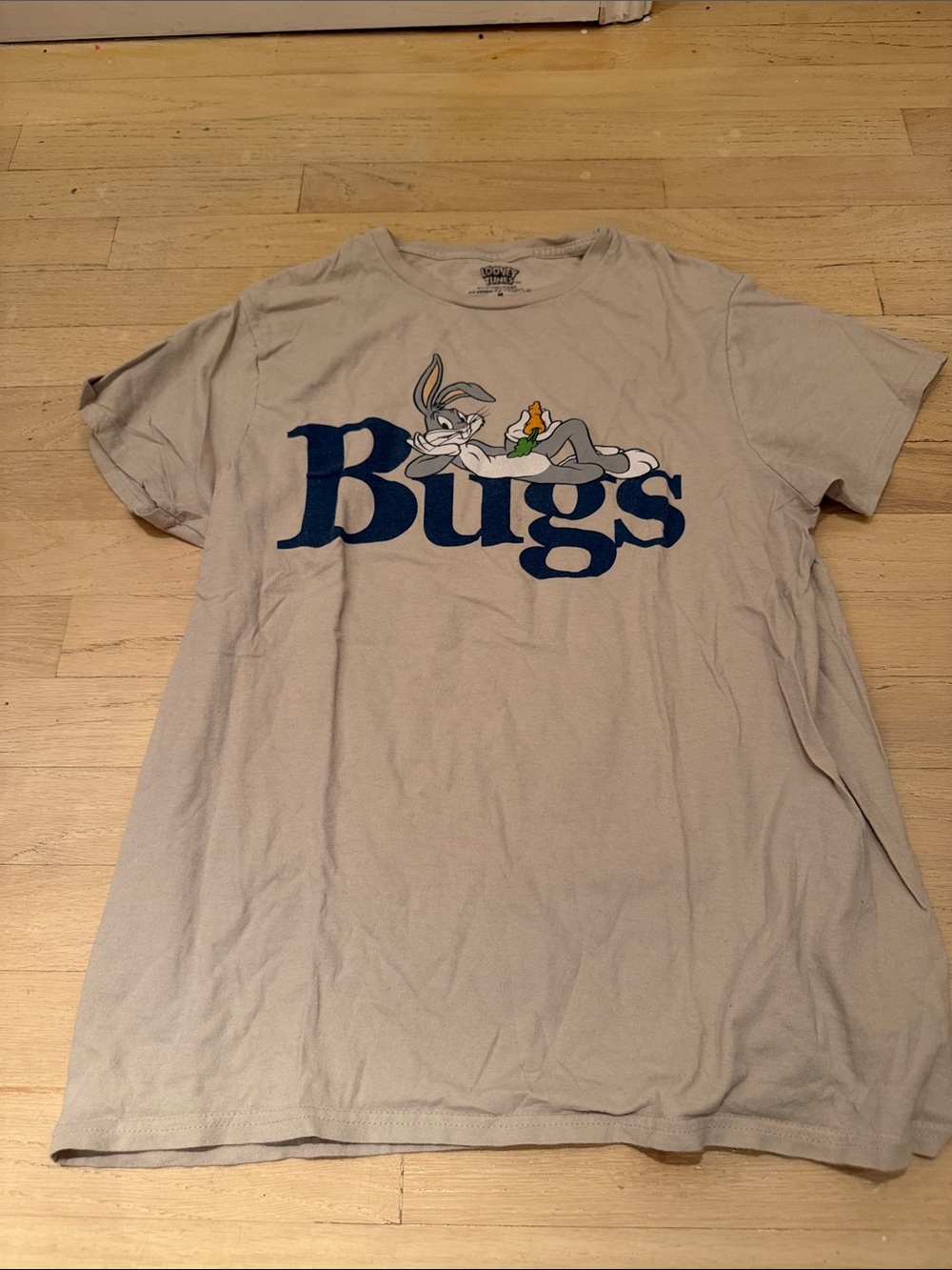 Warner Bros. Bugs Bunny Graphic Tee - Beige & Navy